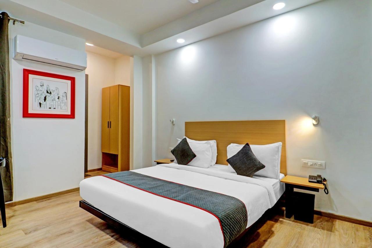Townhouse Sector 30 Near Botanic Garden Of Indian Republic Hotel Noida Kültér fotó